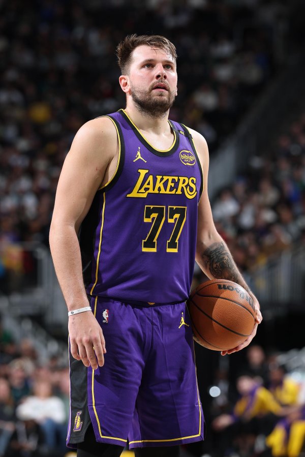 深富策略 东契奇：成为球队领袖很棒，但有时候必须说一些你不想说的话